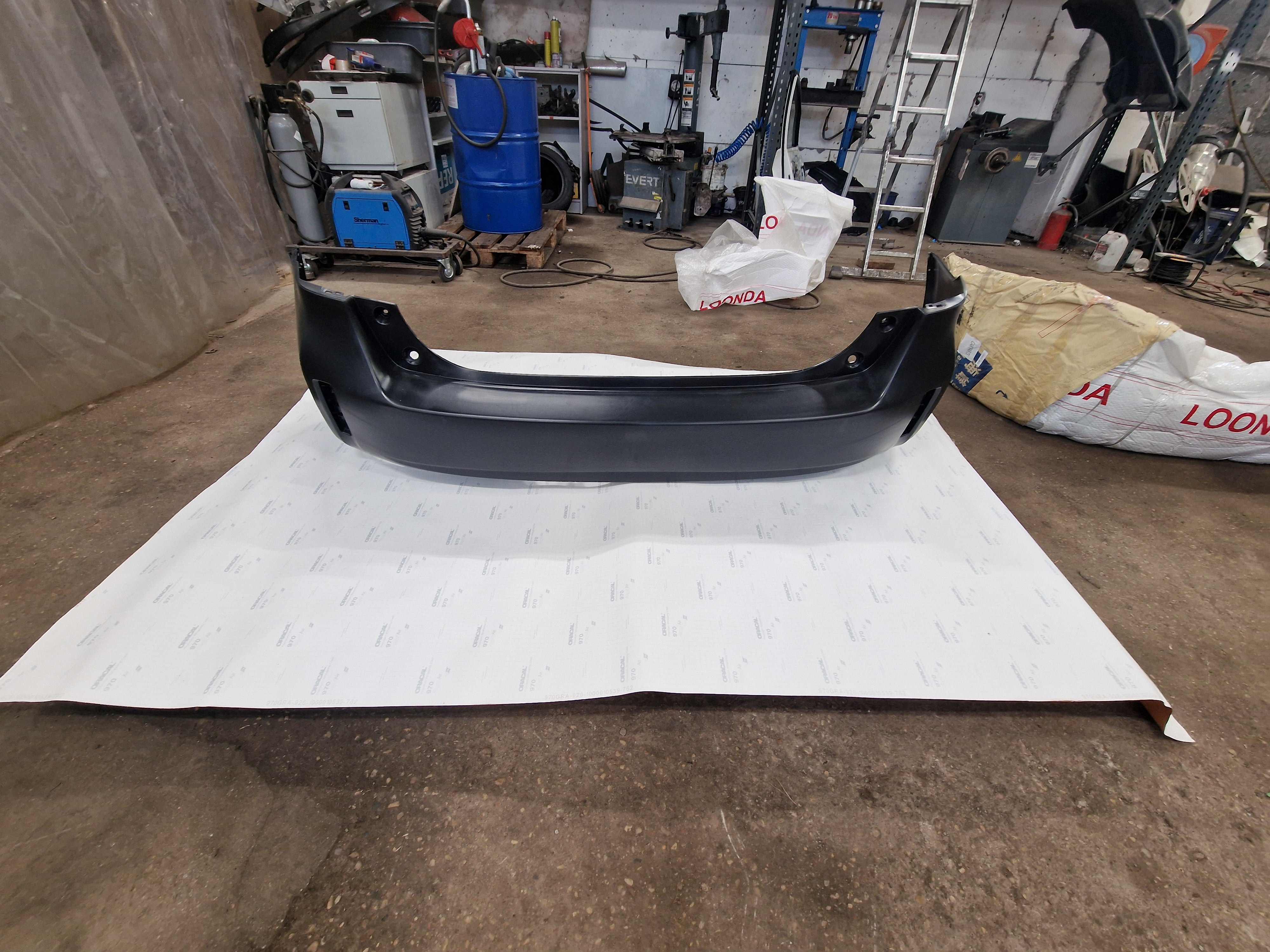 Toyota Prius Plus Facelift 2015- — Rear Bumper